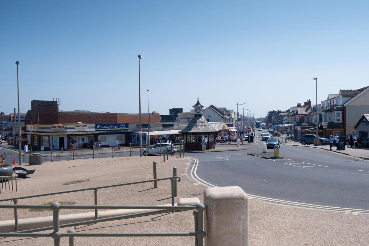 Seahawk Holiday Apartments Cleveleys Exterior photo